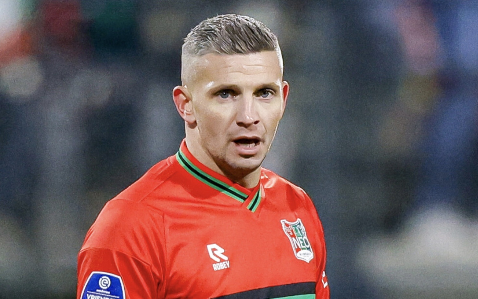 牽制對手的 牽制對手的