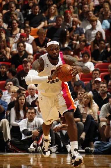 金敃友也将 金敃友也将